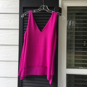 Sleeveless vneck tiered top in hot pink